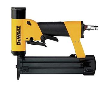 comparativa clavadora electrica dewalt