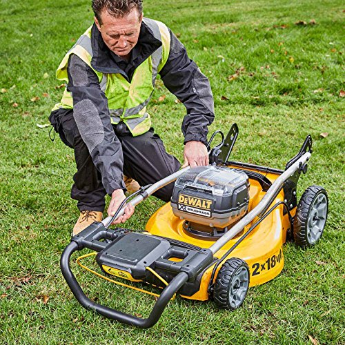 DeWalt DCMW564N-XJ - Cortacésped inalámbrico (2 x 18 V, incluye batería DCB118T2-QW, sin escobillas, 48 cm de ancho de corte, corte y mantillo, incluye cesta de 55 L)