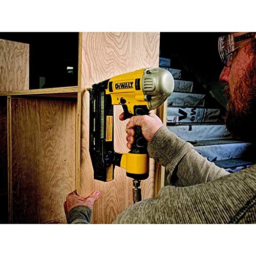 Dewalt DPN1664PP-XJ Clavadora de acabado 16Ga con punta de precisión para clavos de 1