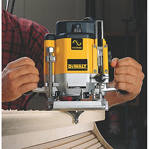 DEWALT DW625 3-Horsepower Variable Speed Electronic Plunge Router