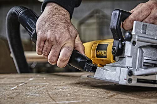 DEWALT DW682K-QS - Ensambladora 600W